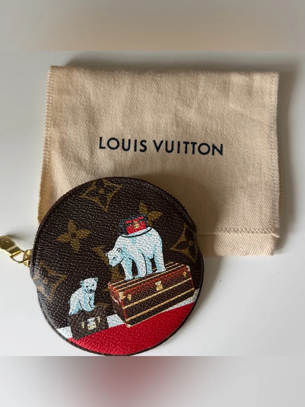 Louis Vuitton 2017 Christmas Animation Polar Bear Round Coin Purse – Monogram